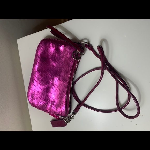 coach poppy pink sweetheart sequin cross body - Picture 5 of 5